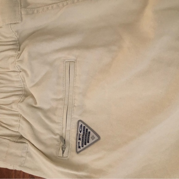 Columbia cotton shorts. New. NWT. Size: XL - Picture 4 of 5